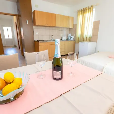 Marija - Apartament Dobropoljana