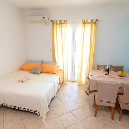Apartament Marija - *